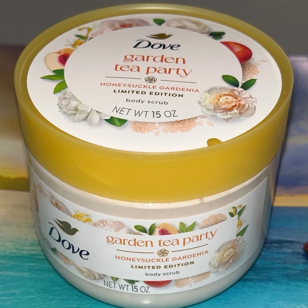 Dove Garden Tea Party Honeysuckle Gardenia Limited Edition Body Scrub 15 oz